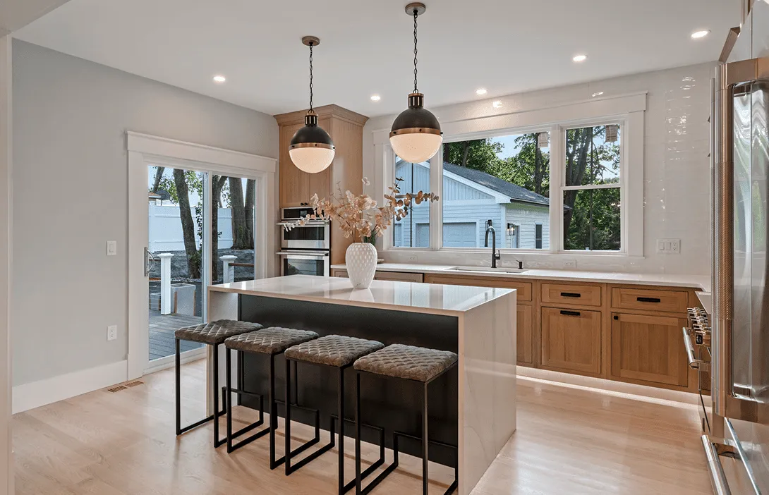 Cabinetry & Finishes 7